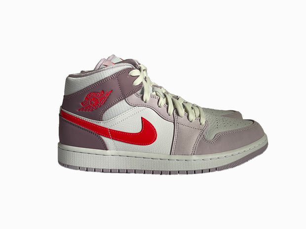 Air Jordan 1 Mid Valentine
